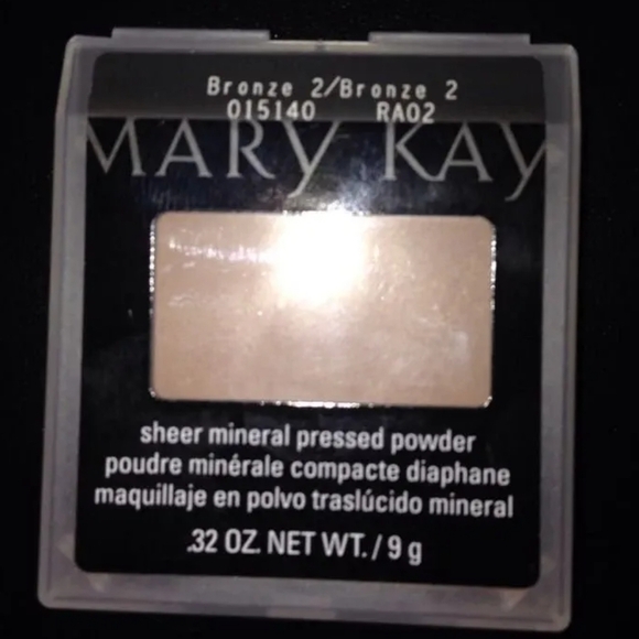 Mary Kay Sheer Mineral Pressed Powder - Bronze 2 - Picture 1 of 1